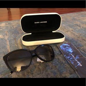 NWT Marc Jacobs Cat eye Sunglasses